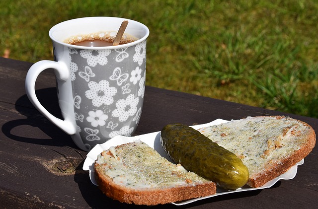 扮演重要角 扮演重要角