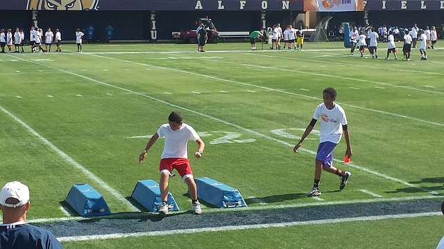 聚光灯下 聚光灯下